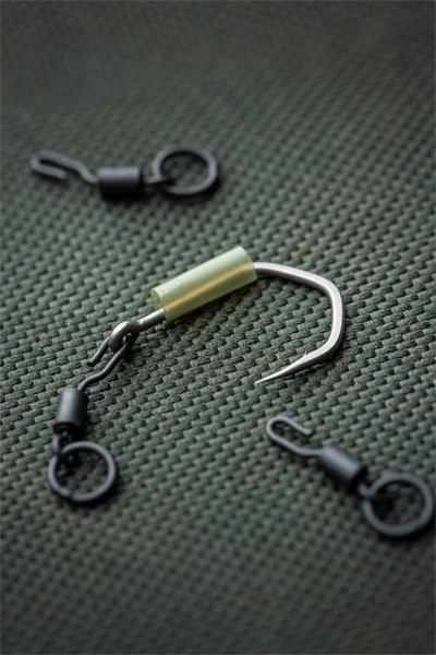 thumbnail image 2 of TJR Tackle Ronnie Rigs Spinner Rigs – 8 Ready-Made Carp Fishing Rigs With Bait Screw 2 of 3